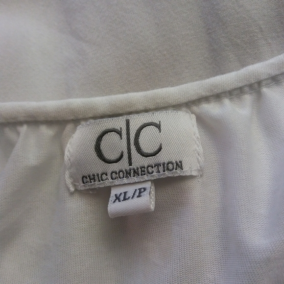 Chic Connection White & Red, XL - Picture 4 of 4